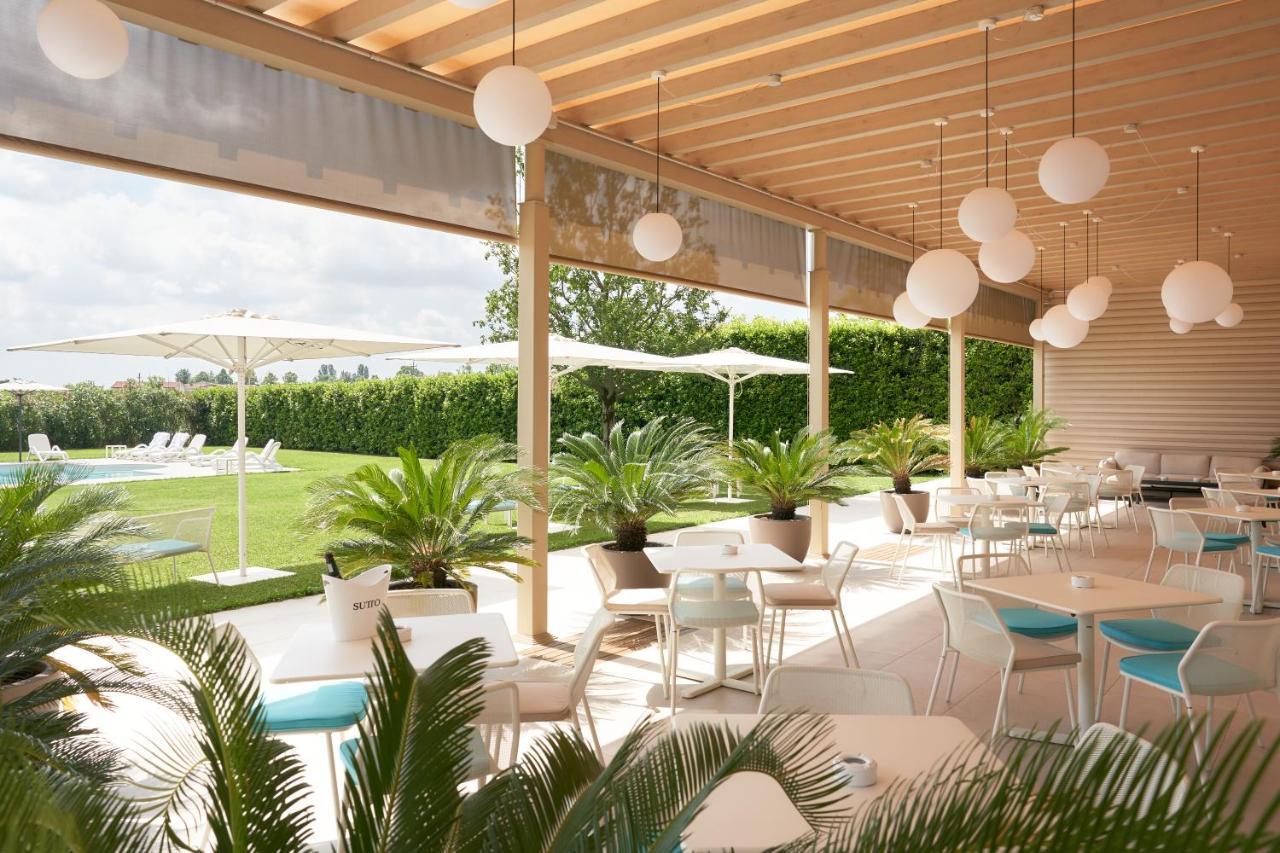 Hotel Omnia โนเวนตา ดิ ปิอาเว ภายนอก รูปภาพ
