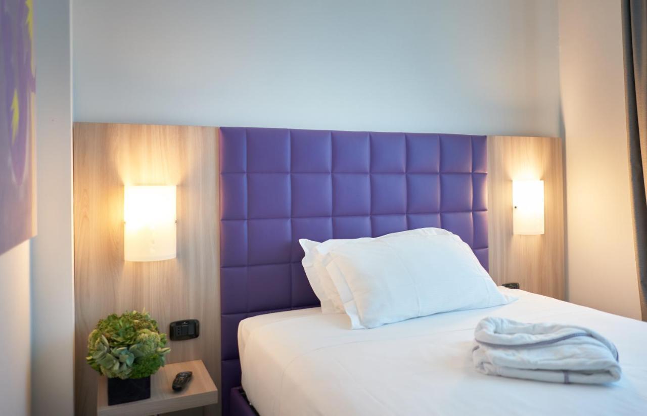 Hotel Omnia โนเวนตา ดิ ปิอาเว ภายนอก รูปภาพ